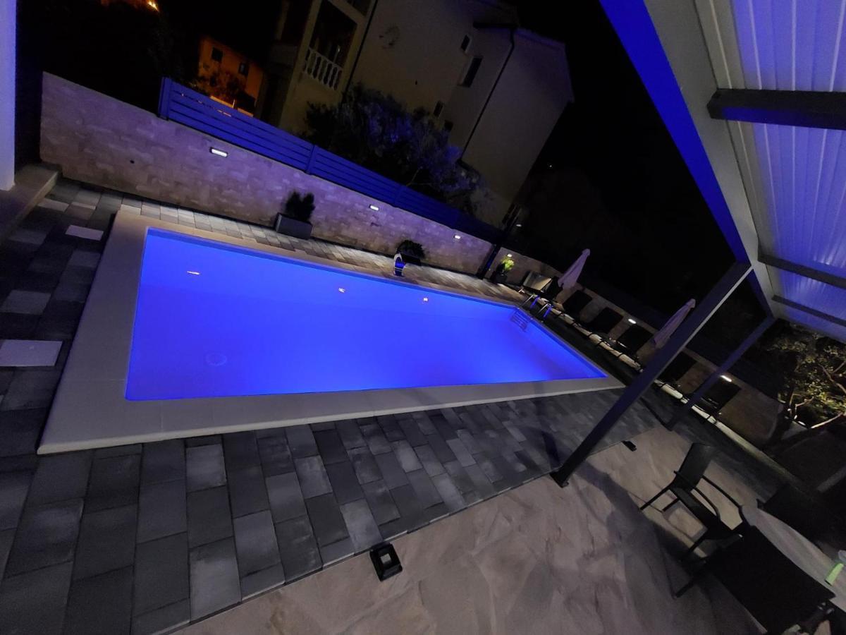 Apartmani Tropical Vodice Esterno foto