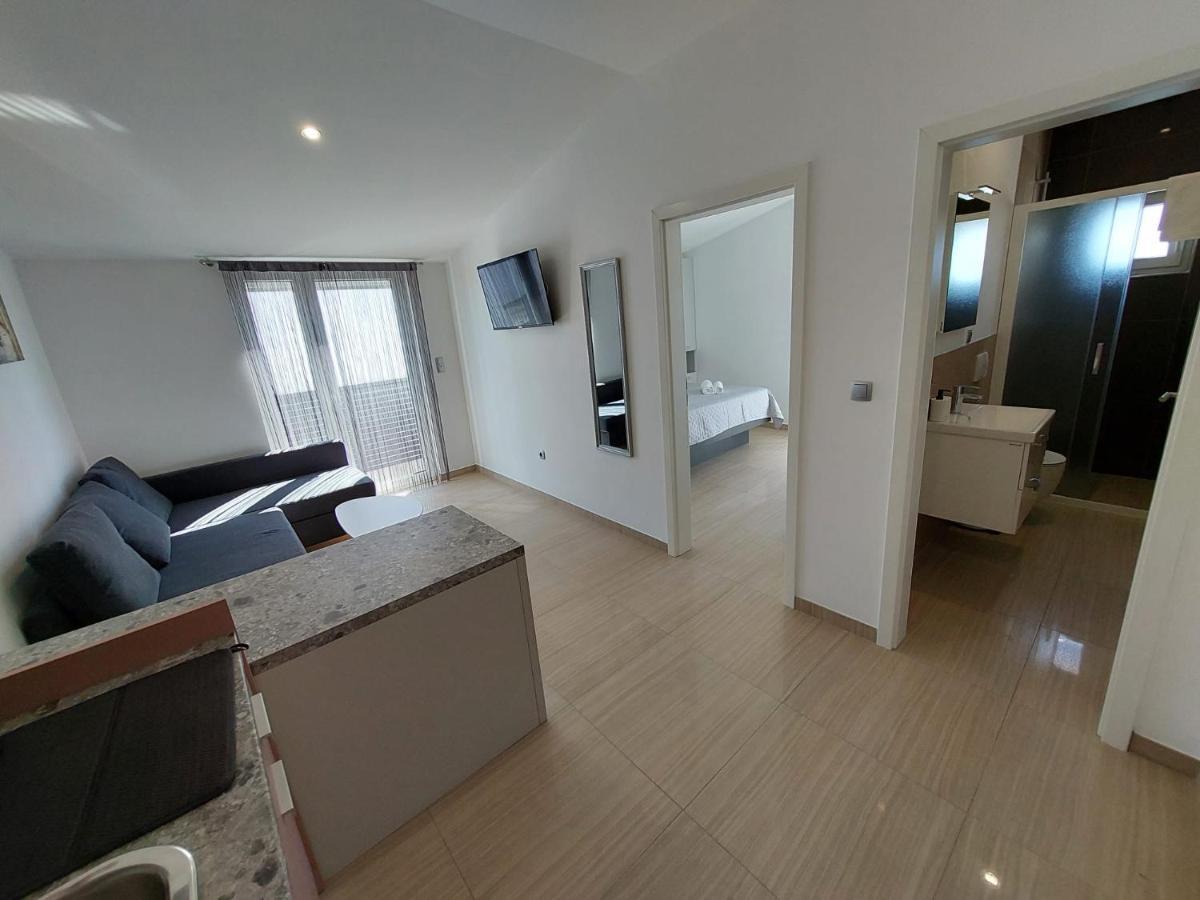 Apartmani Tropical Vodice Esterno foto
