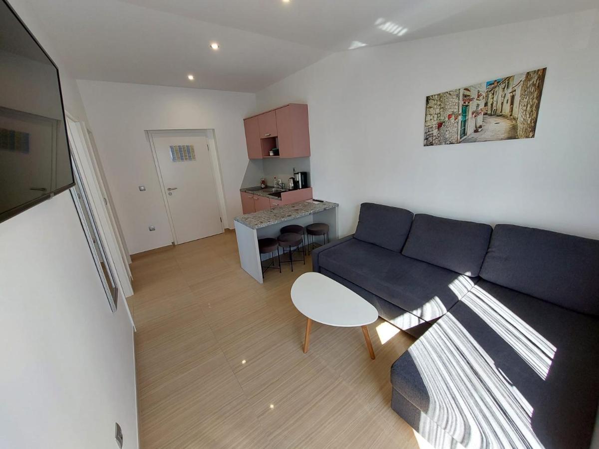 Apartmani Tropical Vodice Esterno foto