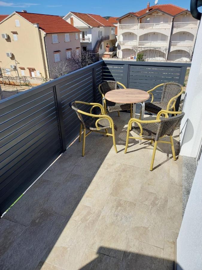 Apartmani Tropical Vodice Esterno foto