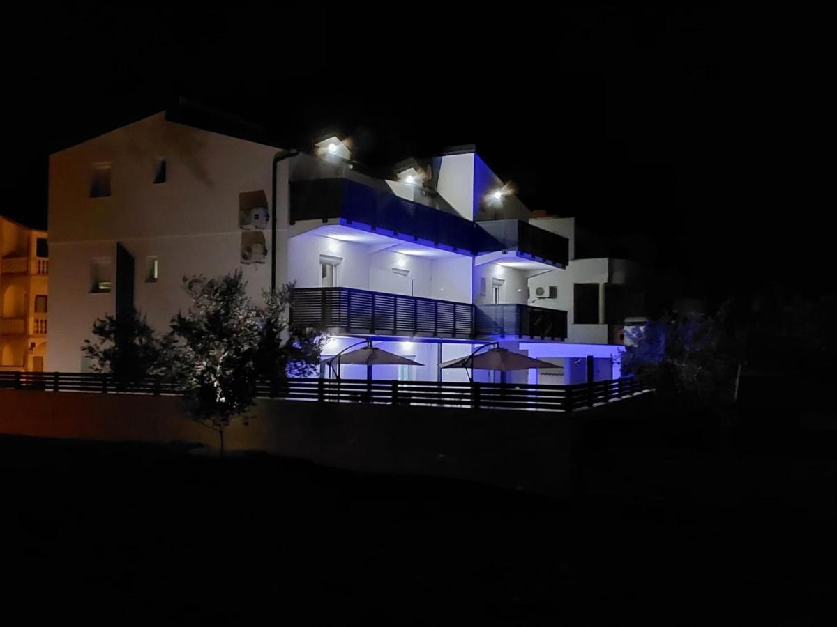 Apartmani Tropical Vodice Esterno foto
