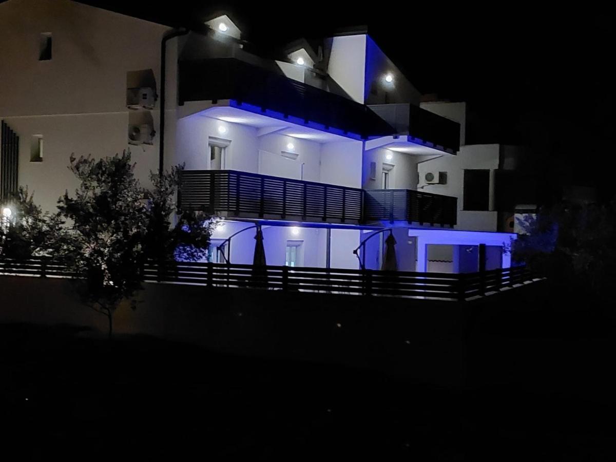 Apartmani Tropical Vodice Esterno foto