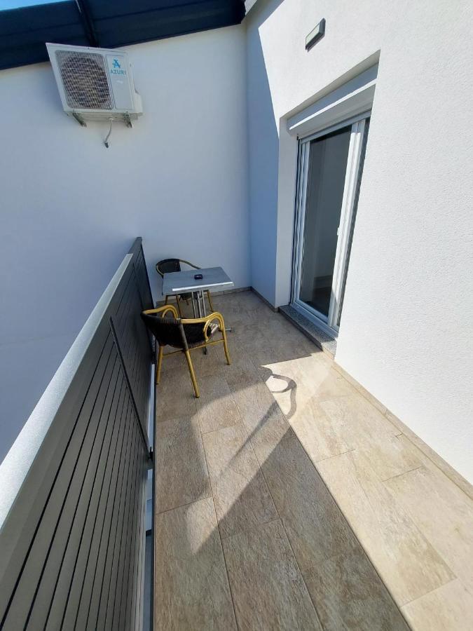 Apartmani Tropical Vodice Esterno foto