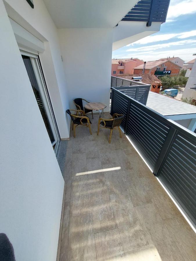 Apartmani Tropical Vodice Esterno foto
