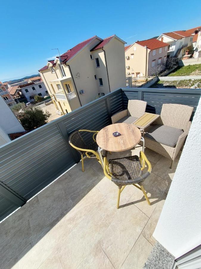 Apartmani Tropical Vodice Esterno foto