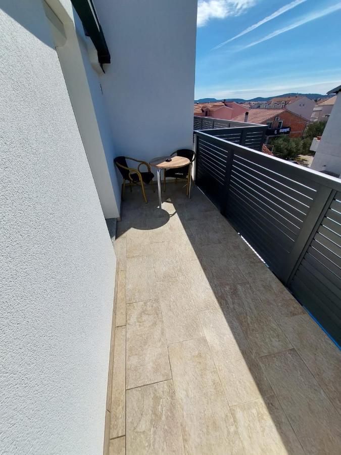 Apartmani Tropical Vodice Esterno foto