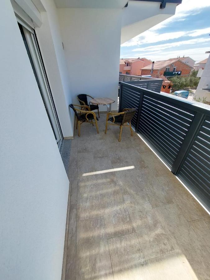 Apartmani Tropical Vodice Esterno foto