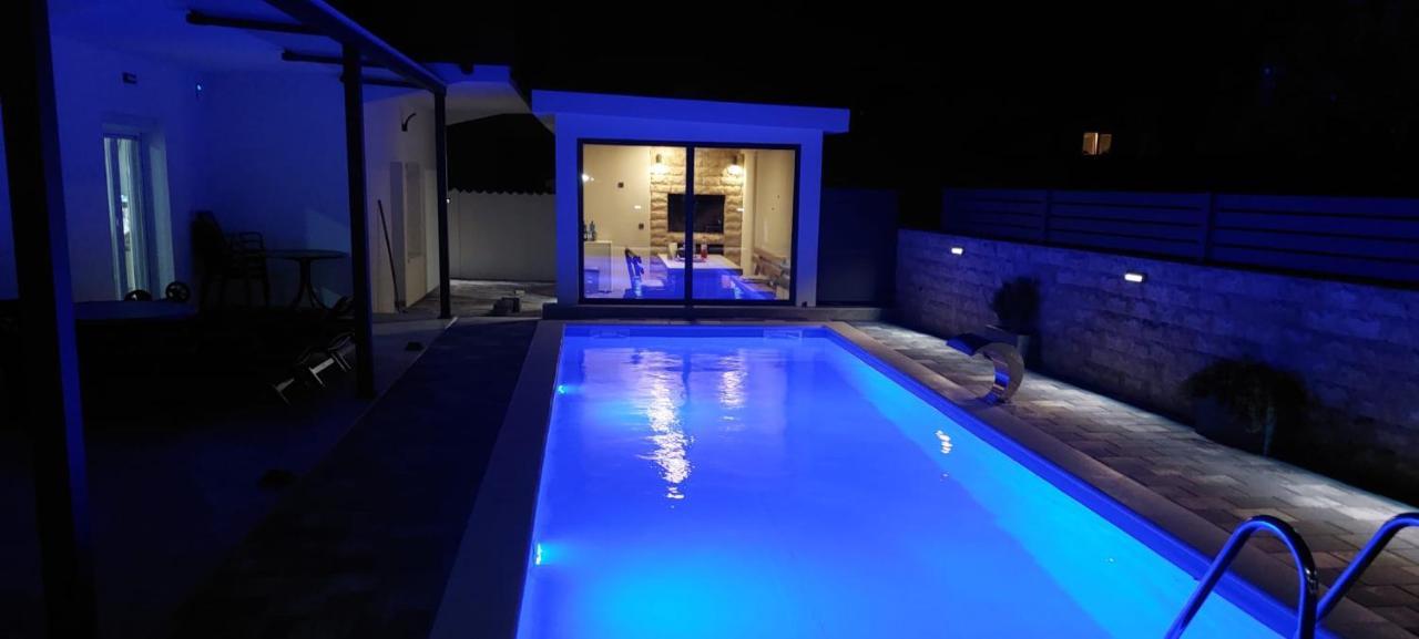 Apartmani Tropical Vodice Esterno foto