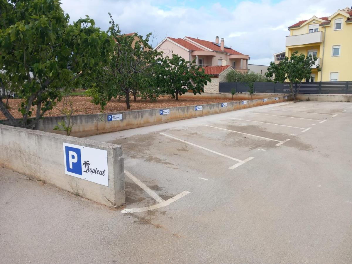 Apartmani Tropical Vodice Esterno foto