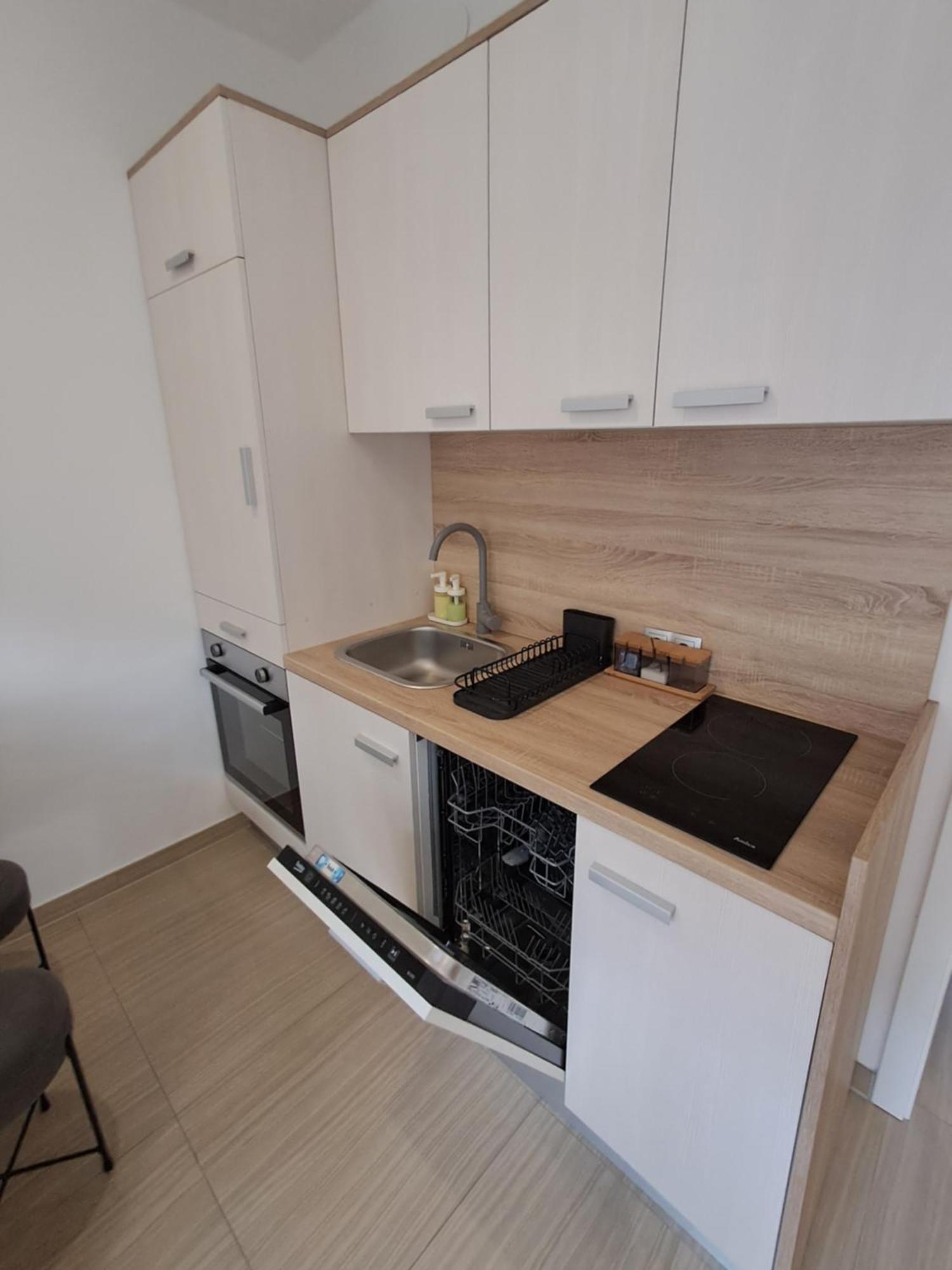 Apartmani Tropical Vodice Esterno foto